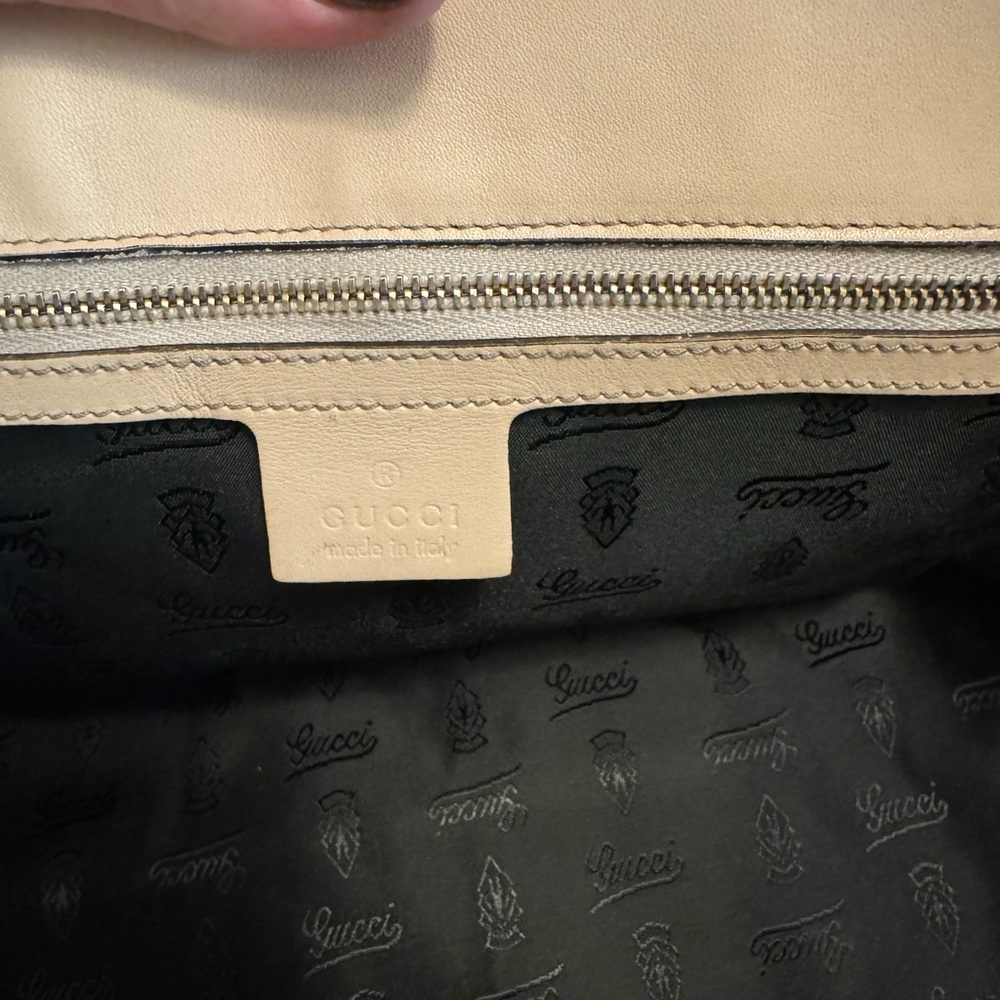 Gucci Authentic Python Shoulder Bag RARE Collectors Piece - Picture 9 of 10